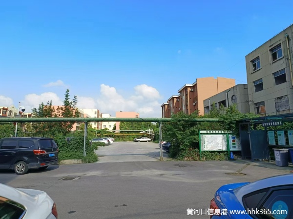 政通小区一楼带院